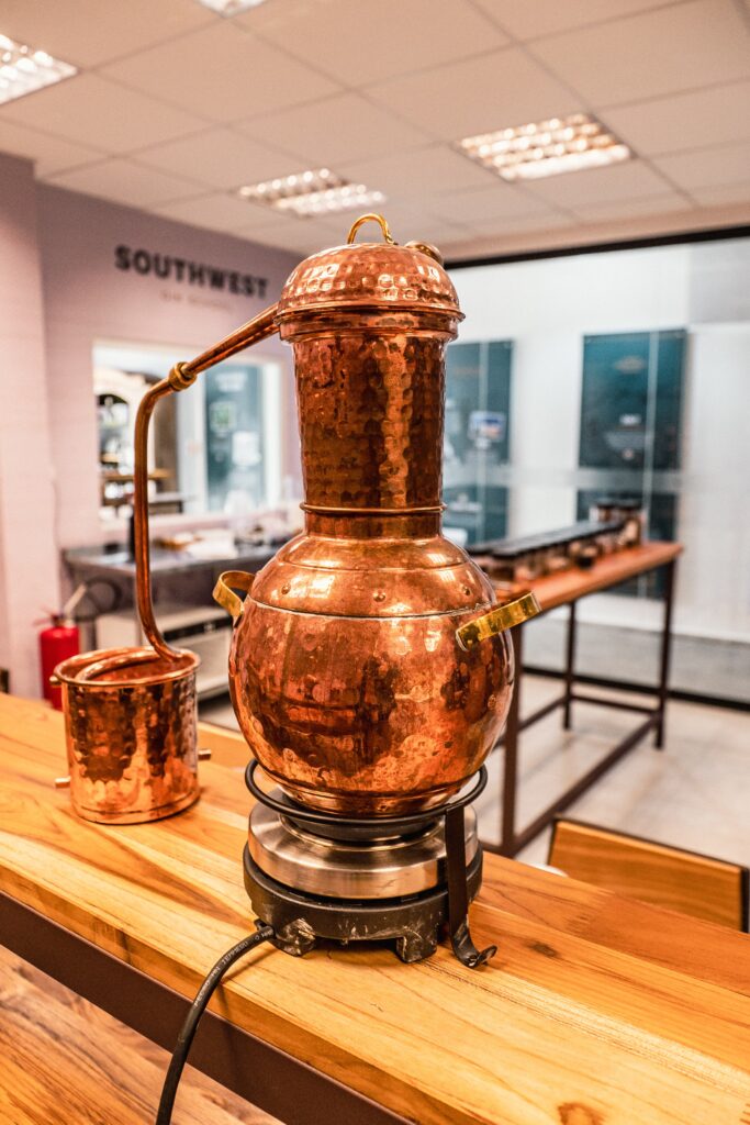 Alambique Gin School